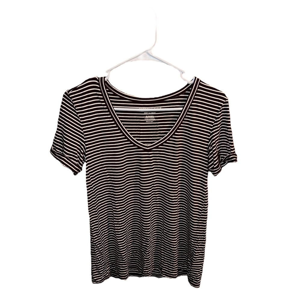AE Stripped Short Sleeve V-neck Tshirt